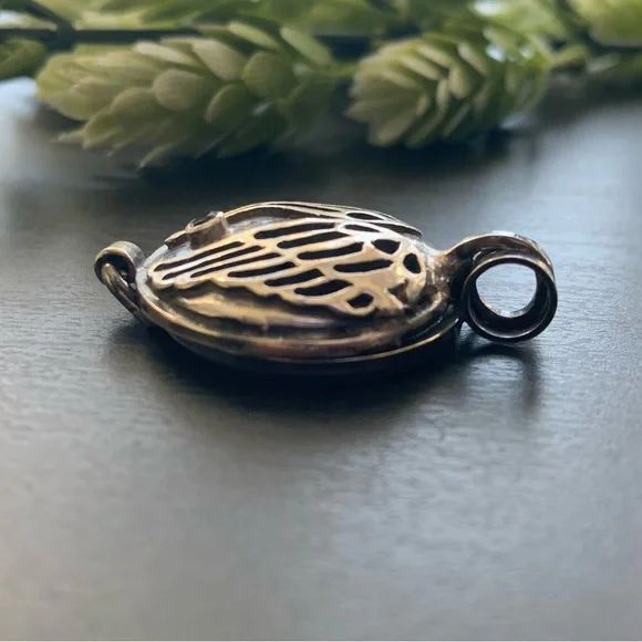 Sterling Amethyst Locket Diffuser - Picture 5 of 12